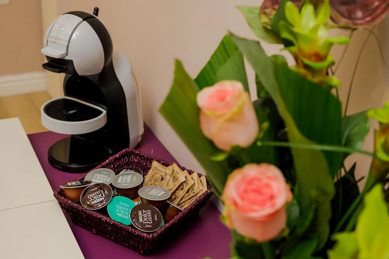 Vicky'S Luxury Guesthouse Naples
